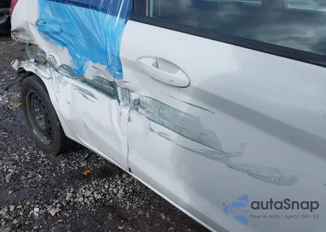 2016 Ford Fiesta S z USA, uszkodzony, nr VIN 3FADP4TJ8GM171598